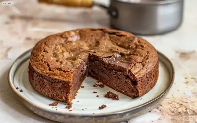 En saftig kladdkaka med en härlig chokladkärna, perfekt för en snabb fikastund.
