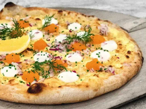 Pizza bianco med rom, dill och citron. Ett spännande pizza bianco recept som lyfter smakerna.