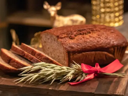 Nybakad kavring, perfekt för frukost eller fika. Detta kavring recept är en klassiker.